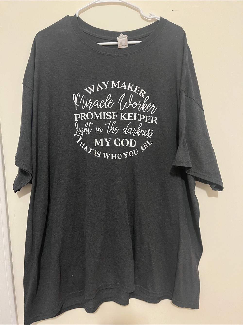 Gildan Black Short-Sleeve Faith Graphic Tee